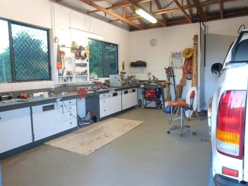 4 Lindquist Close, Mission Beach QLD 4852