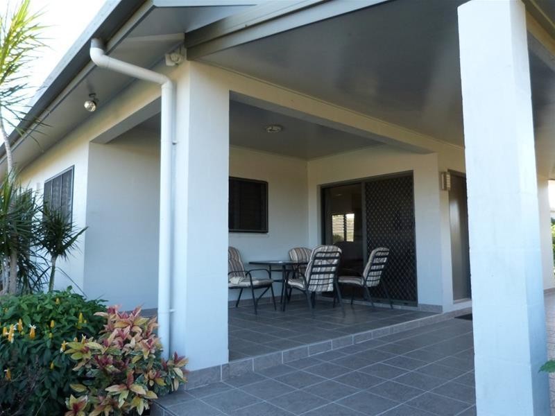 4 Lindquist Close, Mission Beach QLD 4852