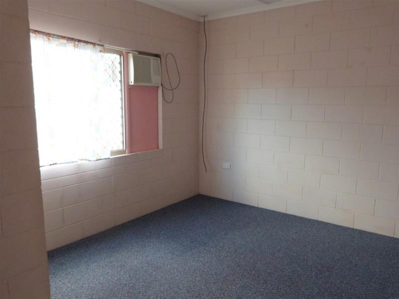 15 Casuarina Street, Tully Heads QLD 4854