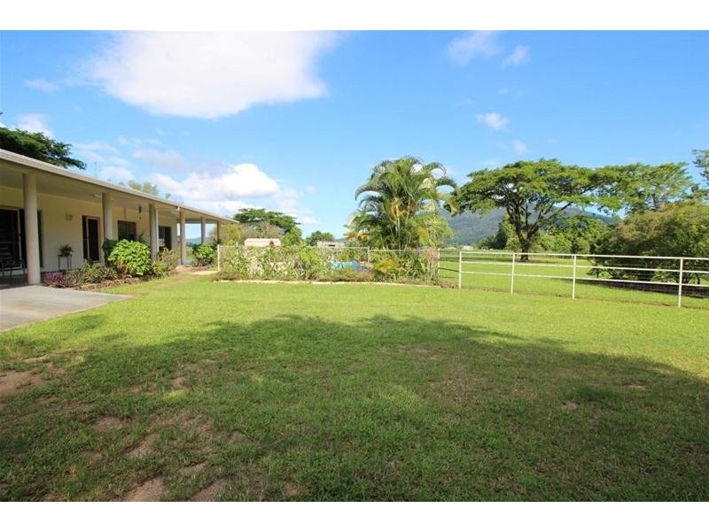 56 Bamber Street, Tully QLD 4854