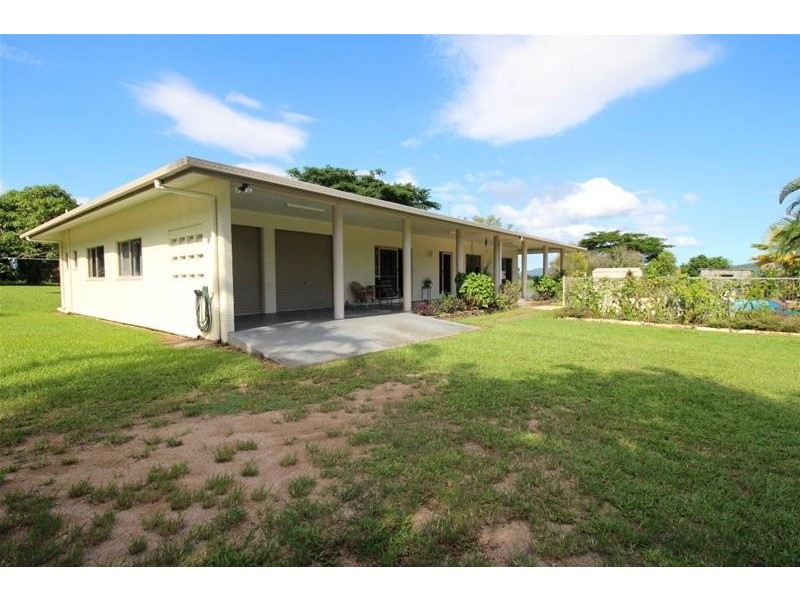 56 Bamber Street, Tully QLD 4854