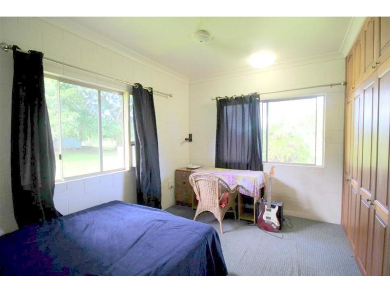 56 Bamber Street, Tully QLD 4854