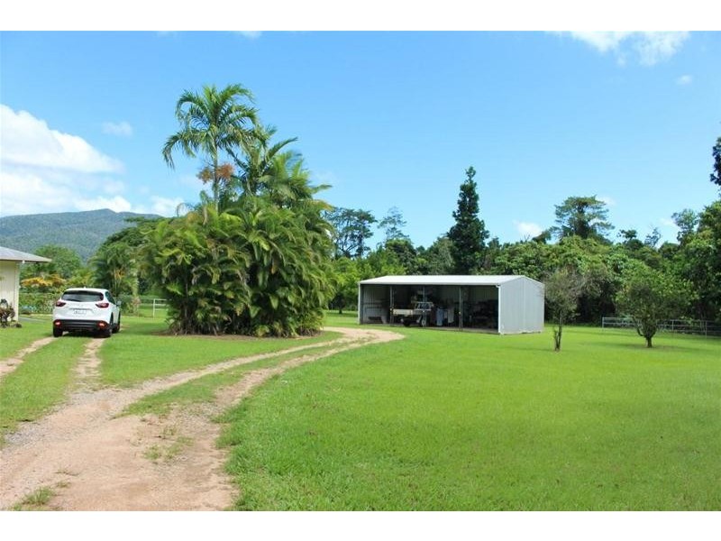 56 Bamber Street, Tully QLD 4854