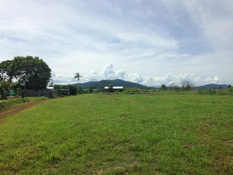 5 Mary Street, Silkwood QLD 4856