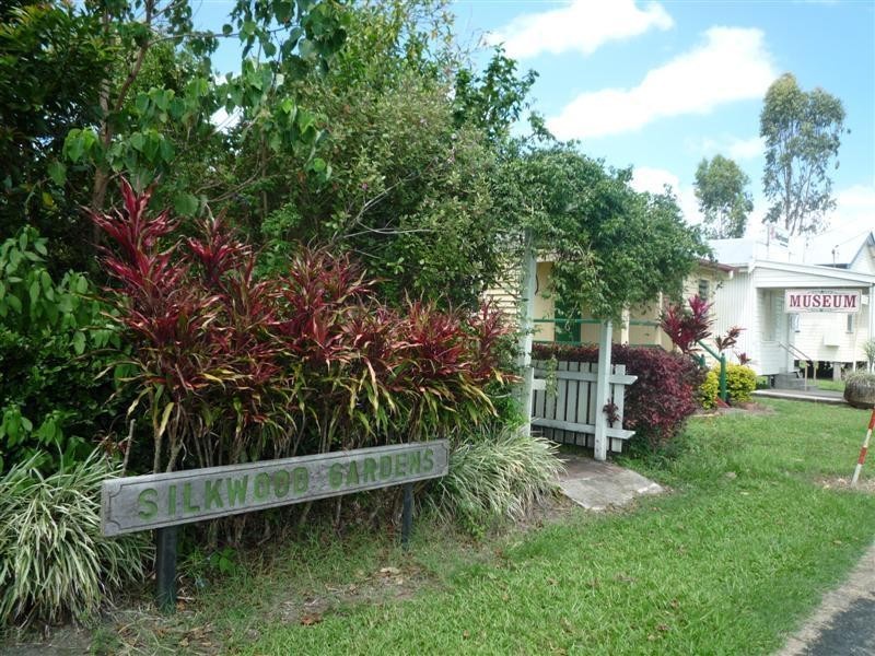 5 Mary Street, Silkwood QLD 4856