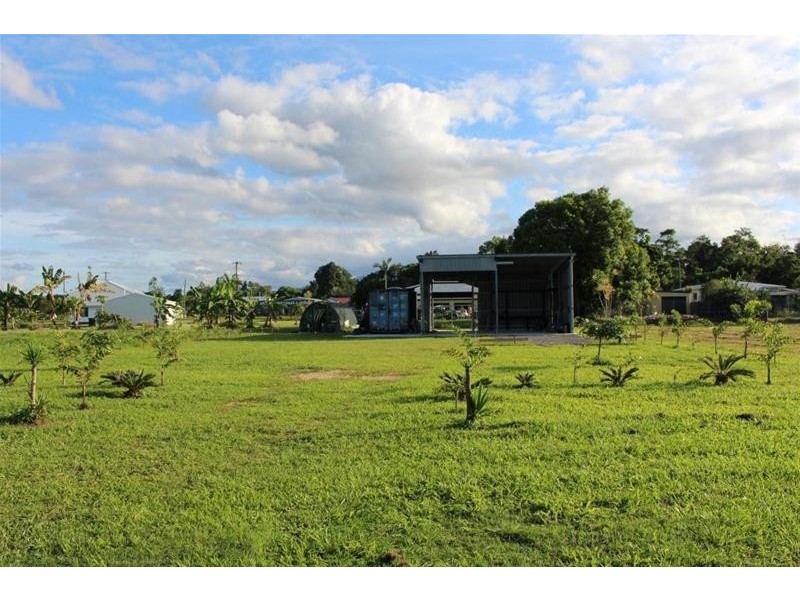 5 Mary Street, Silkwood QLD 4856