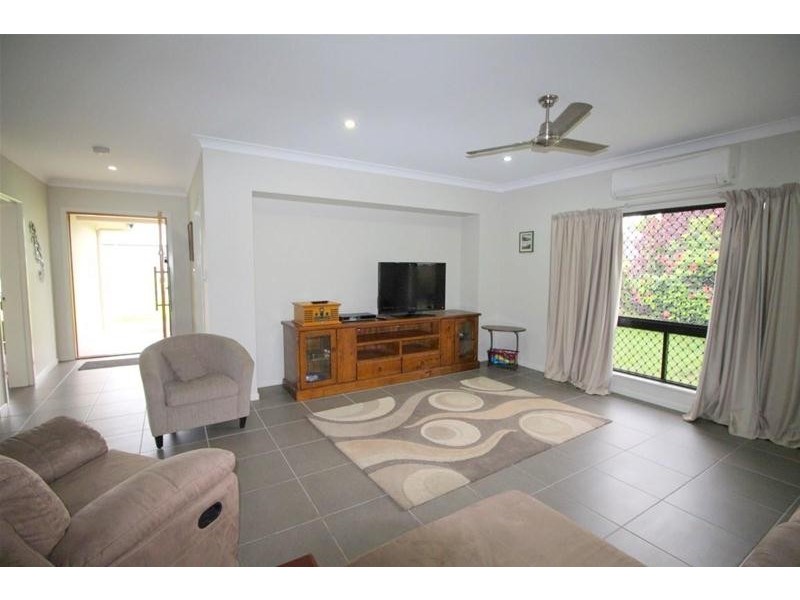 24 Clipper Court, South Mission Beach QLD 4852