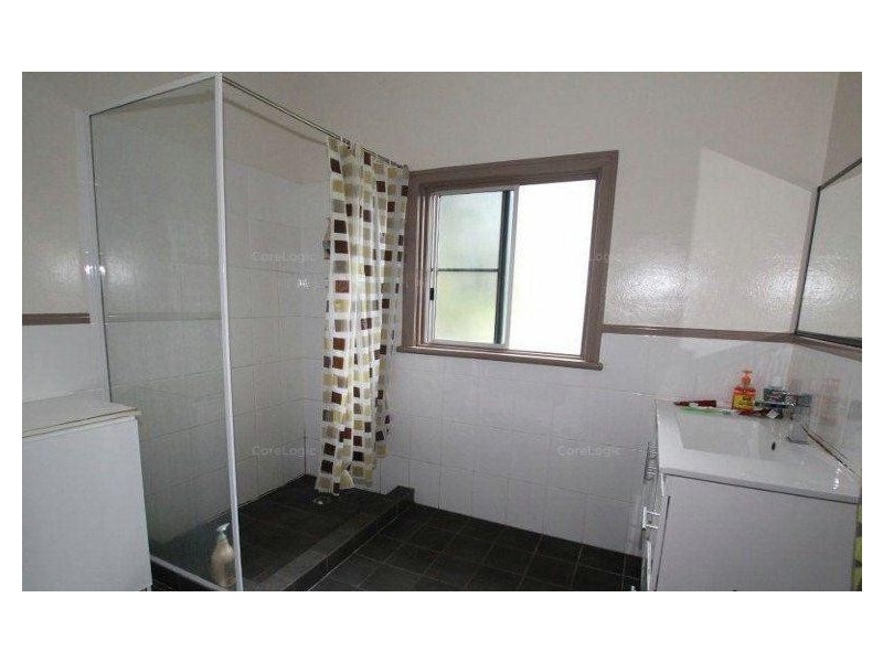 11 Thurles Street, Tully QLD 4854