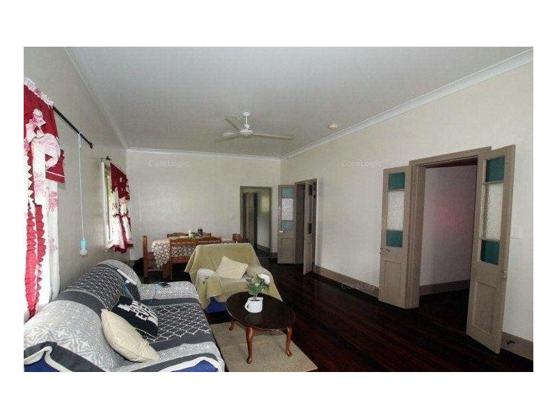 11 Thurles Street, Tully QLD 4854