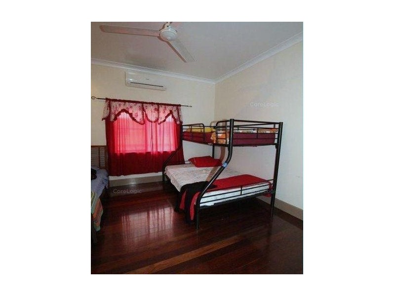 11 Thurles Street, Tully QLD 4854