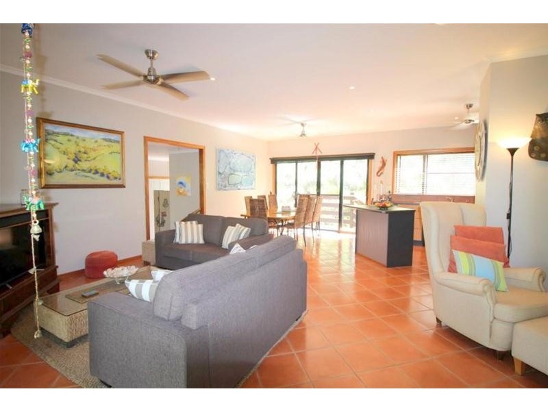 1/627 Bingil Bay Road, Bingil Bay QLD 4852