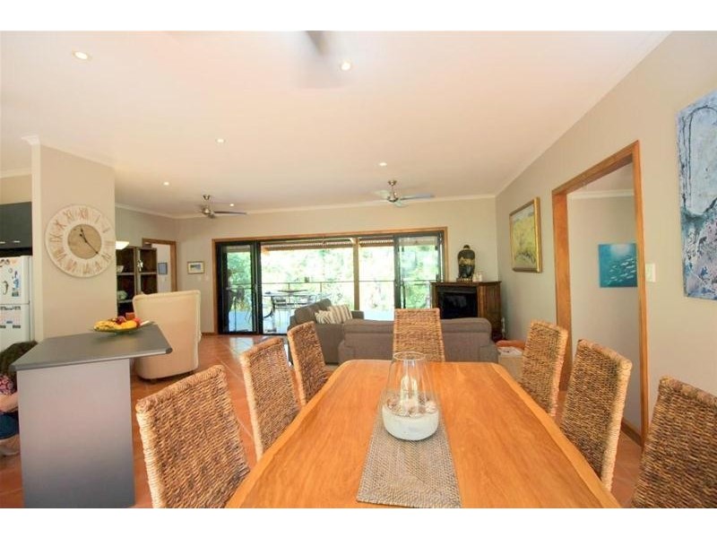 1/627 Bingil Bay Road, Bingil Bay QLD 4852