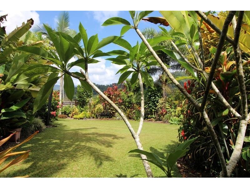 76 Chauvel Street, El Arish QLD 4855