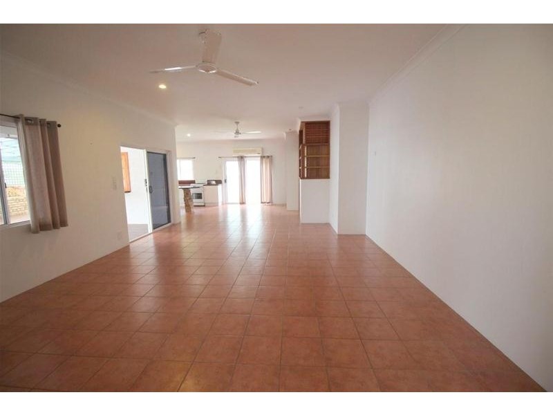 7 Kwila Street, Wongaling Beach QLD 4852