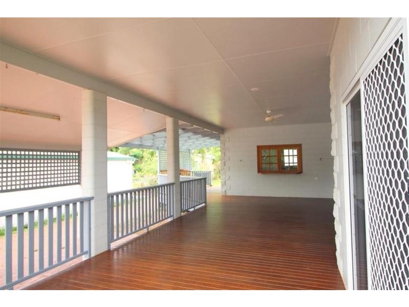 7 Kwila Street, Wongaling Beach QLD 4852