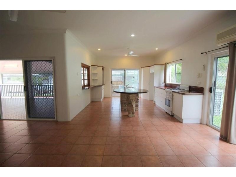 7 Kwila Street, Wongaling Beach QLD 4852