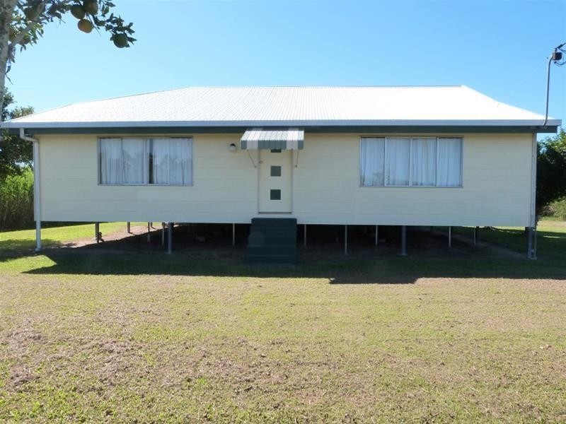 513 Tully-Hull Road, Lower Tully QLD 4854