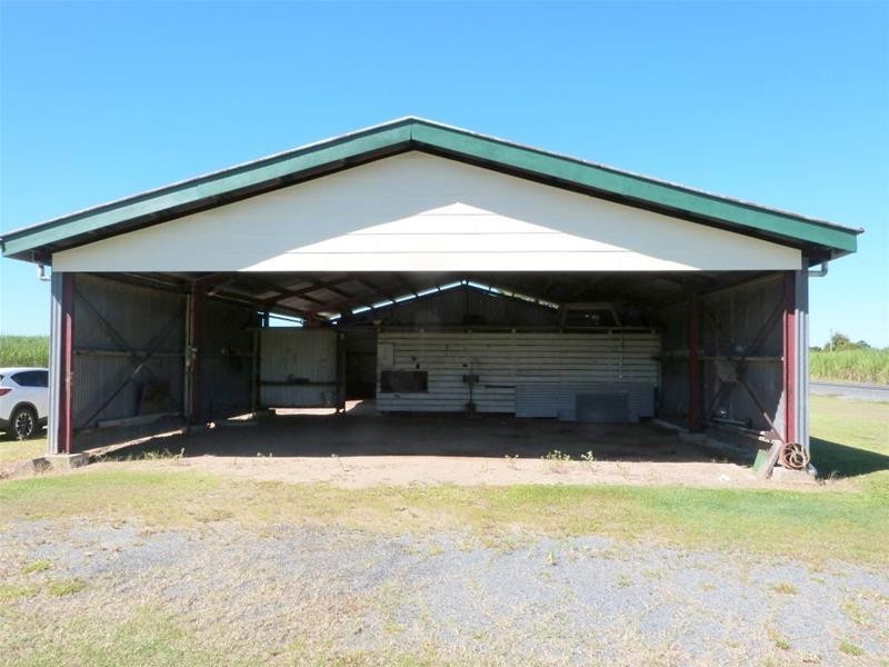 513 Tully-Hull Road, Lower Tully QLD 4854