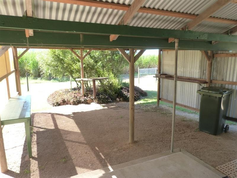 513 Tully-Hull Road, Lower Tully QLD 4854