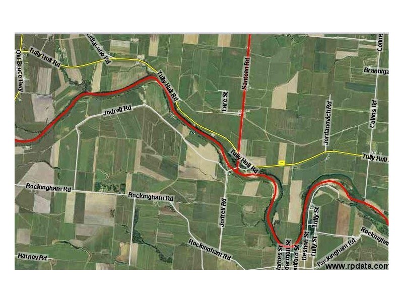 513 Tully-Hull Road, Lower Tully QLD 4854