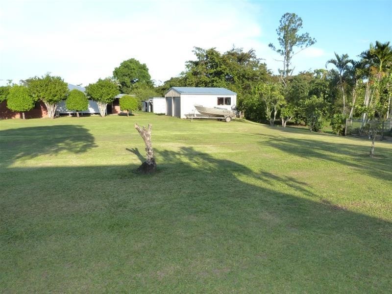 8 MJV McNamara Close, Bulgun QLD 4854
