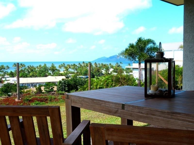 10 Rise Crescent, Mission Beach QLD 4852