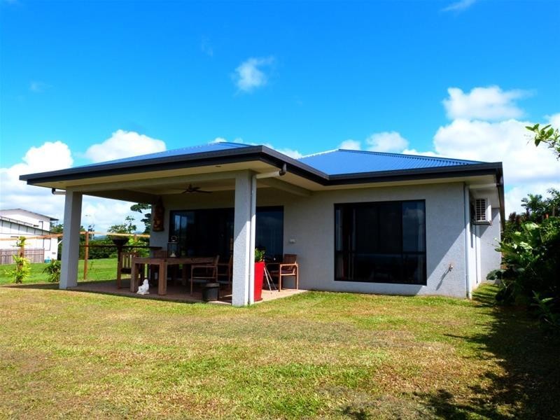 10 Rise Crescent, Mission Beach QLD 4852
