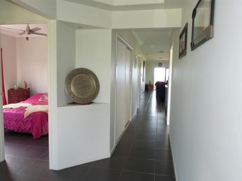 10 Rise Crescent, Mission Beach QLD 4852