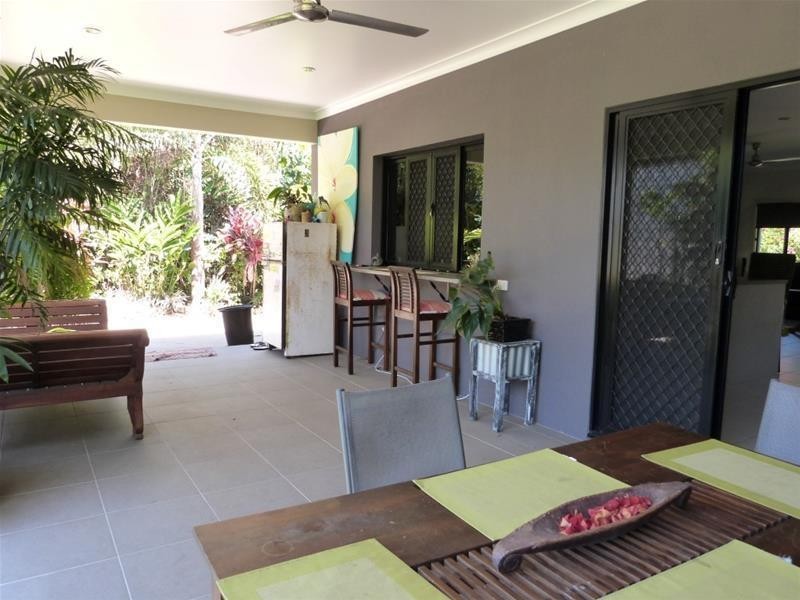 1 Golf Course Street, El Arish QLD 4855