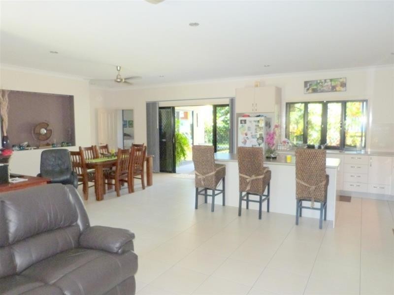 1 Golf Course Street, El Arish QLD 4855