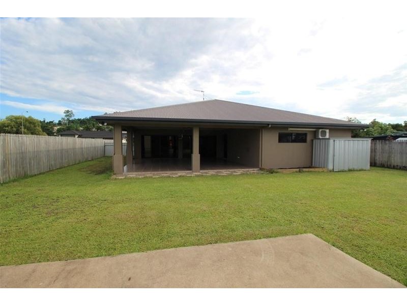 18 Voyager Street, South Mission Beach QLD 4852