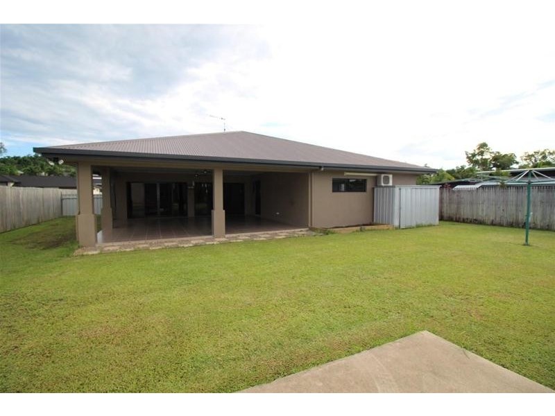 18 Voyager Street, South Mission Beach QLD 4852