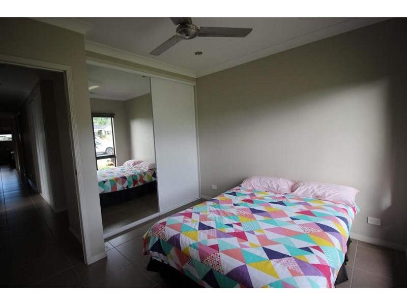 18 Voyager Street, South Mission Beach QLD 4852