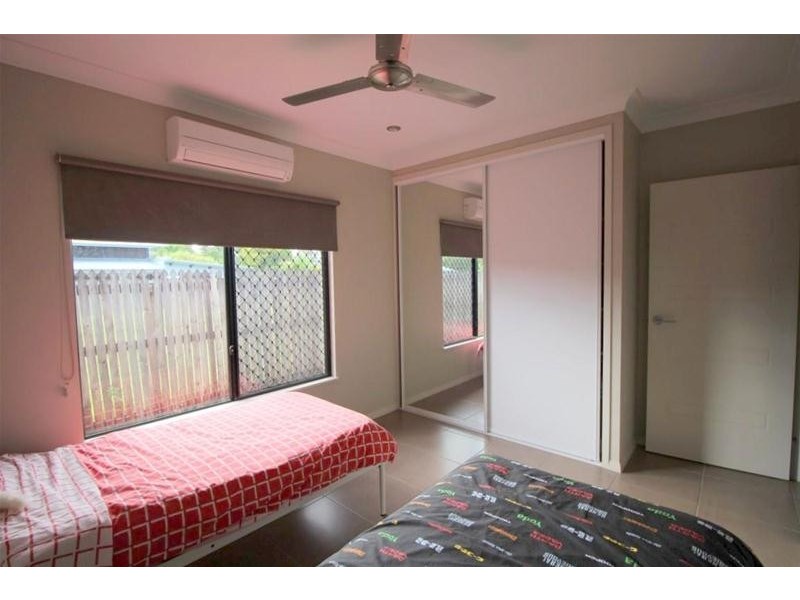 18 Voyager Street, South Mission Beach QLD 4852