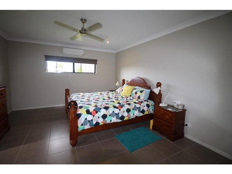 18 Voyager Street, South Mission Beach QLD 4852