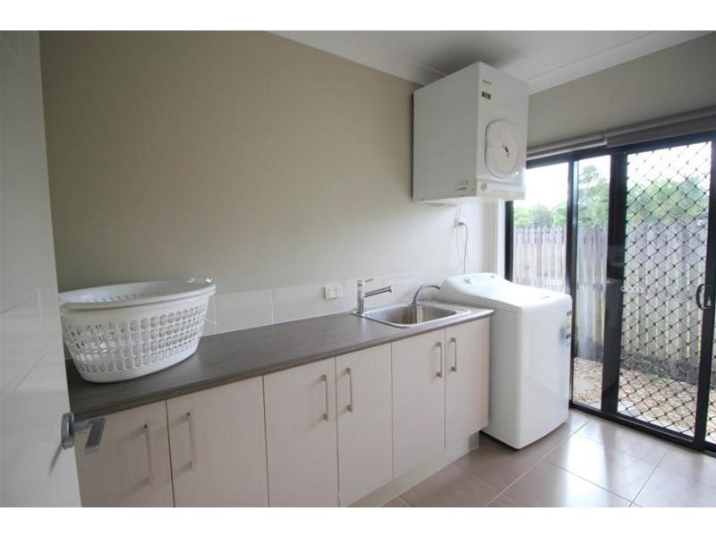 18 Voyager Street, South Mission Beach QLD 4852