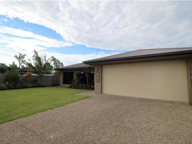 18 Voyager Street, South Mission Beach QLD 4852