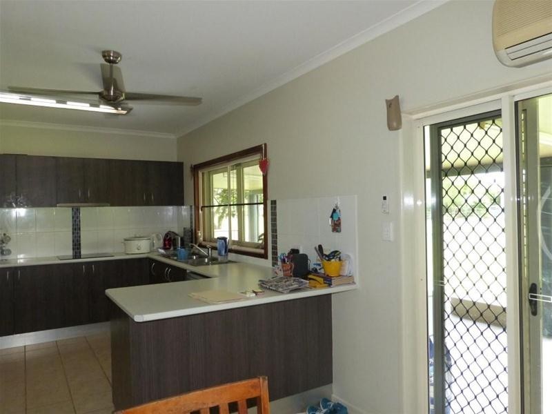 15 George Street, Silkwood QLD 4856