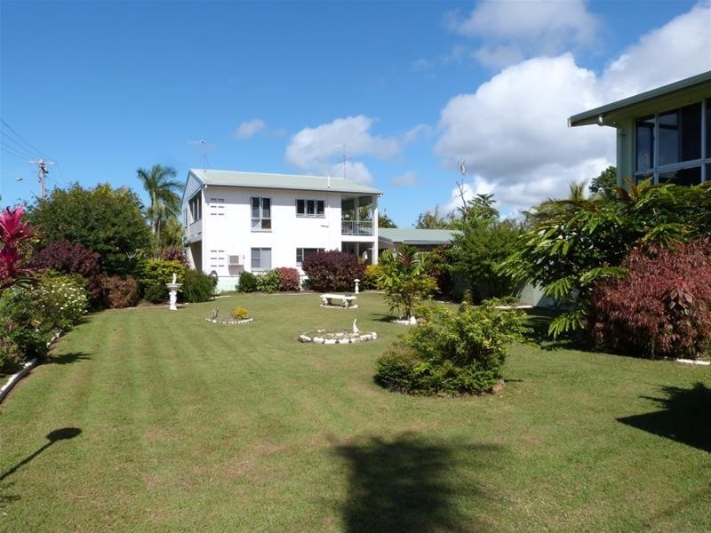 25 Holland Street, Wongaling Beach QLD 4852