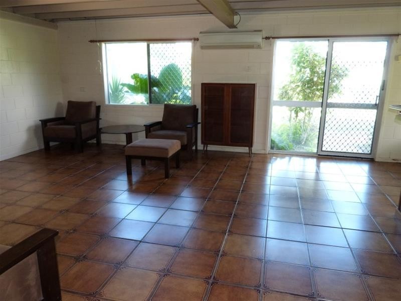 25 Holland Street, Wongaling Beach QLD 4852