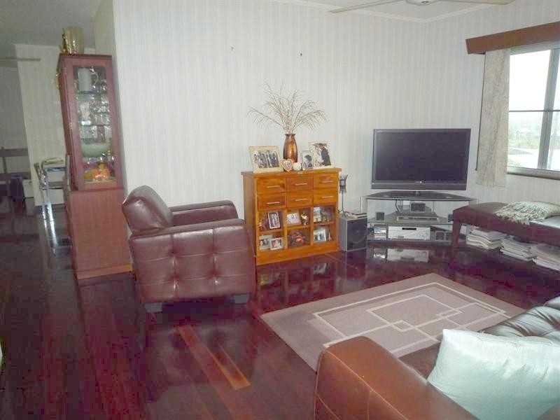 10 Hielscher Street, Tully QLD 4854