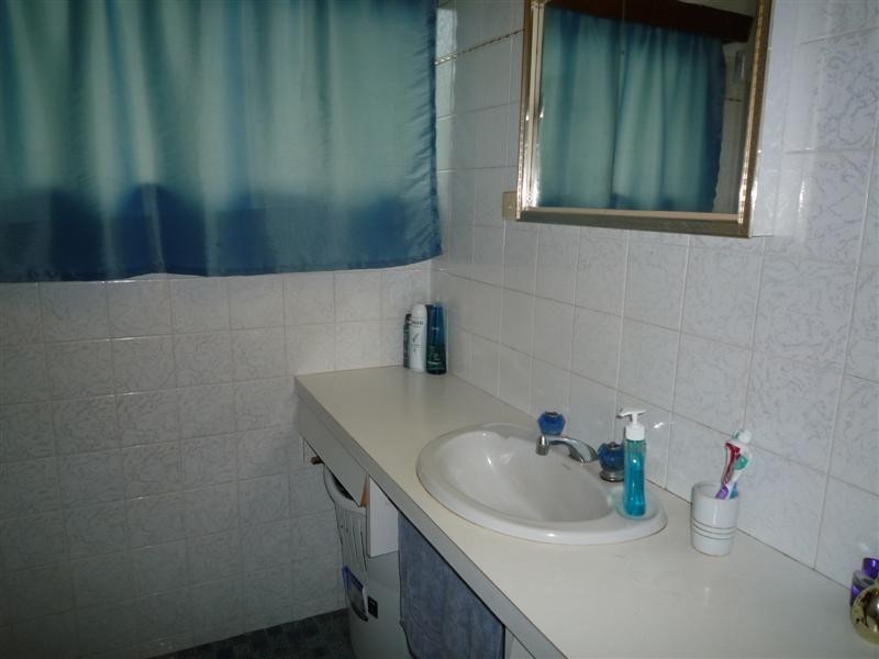 10 Hielscher Street, Tully QLD 4854