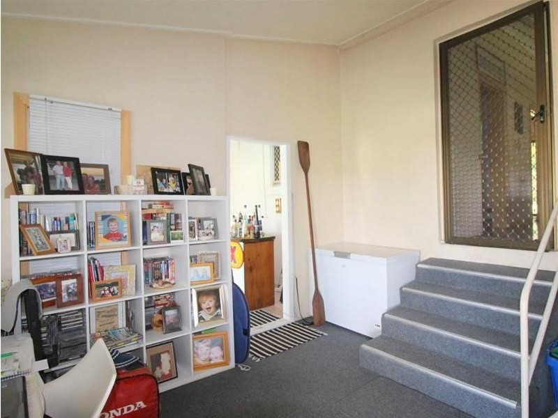 100 Victoria Street, Silkwood QLD 4856