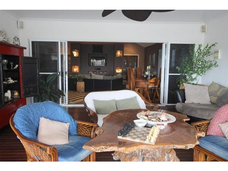 22 Mariner Drive, South Mission Beach QLD 4852