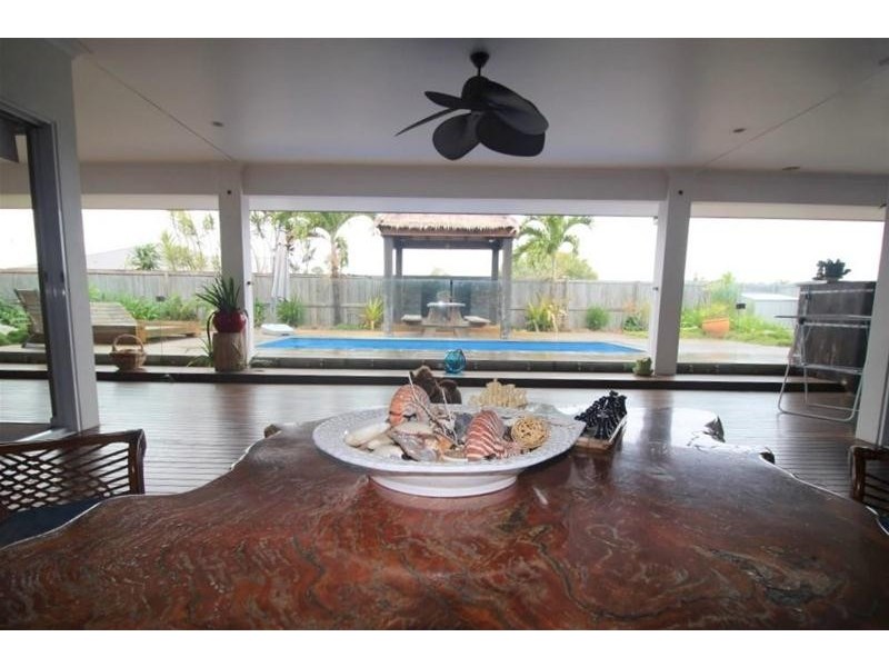 22 Mariner Drive, South Mission Beach QLD 4852