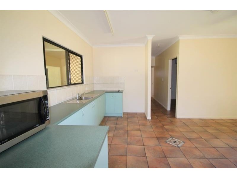 2A Royal Palm Drive, Mission Beach QLD 4852