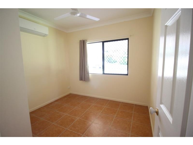 2A Royal Palm Drive, Mission Beach QLD 4852