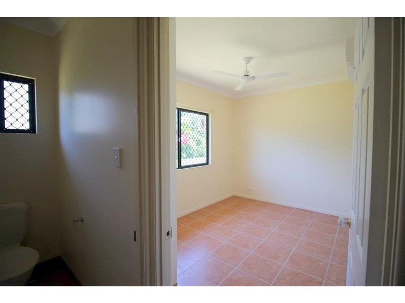 2A Royal Palm Drive, Mission Beach QLD 4852