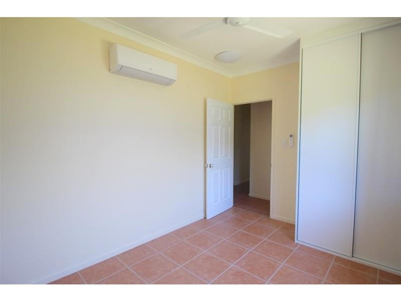 2A Royal Palm Drive, Mission Beach QLD 4852