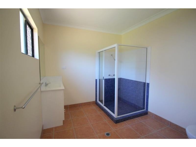 2A Royal Palm Drive, Mission Beach QLD 4852